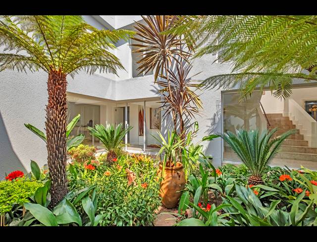 4 BEDROOM HOUSE FOR SALE IN HYDE PARK